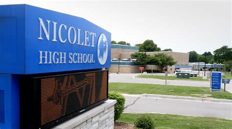 nicolet leak|Nicolet High School employee arrested on suspicion of sexual。